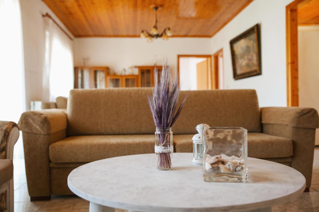 Anasa Apartment สตาวรอส ภายนอก รูปภาพ